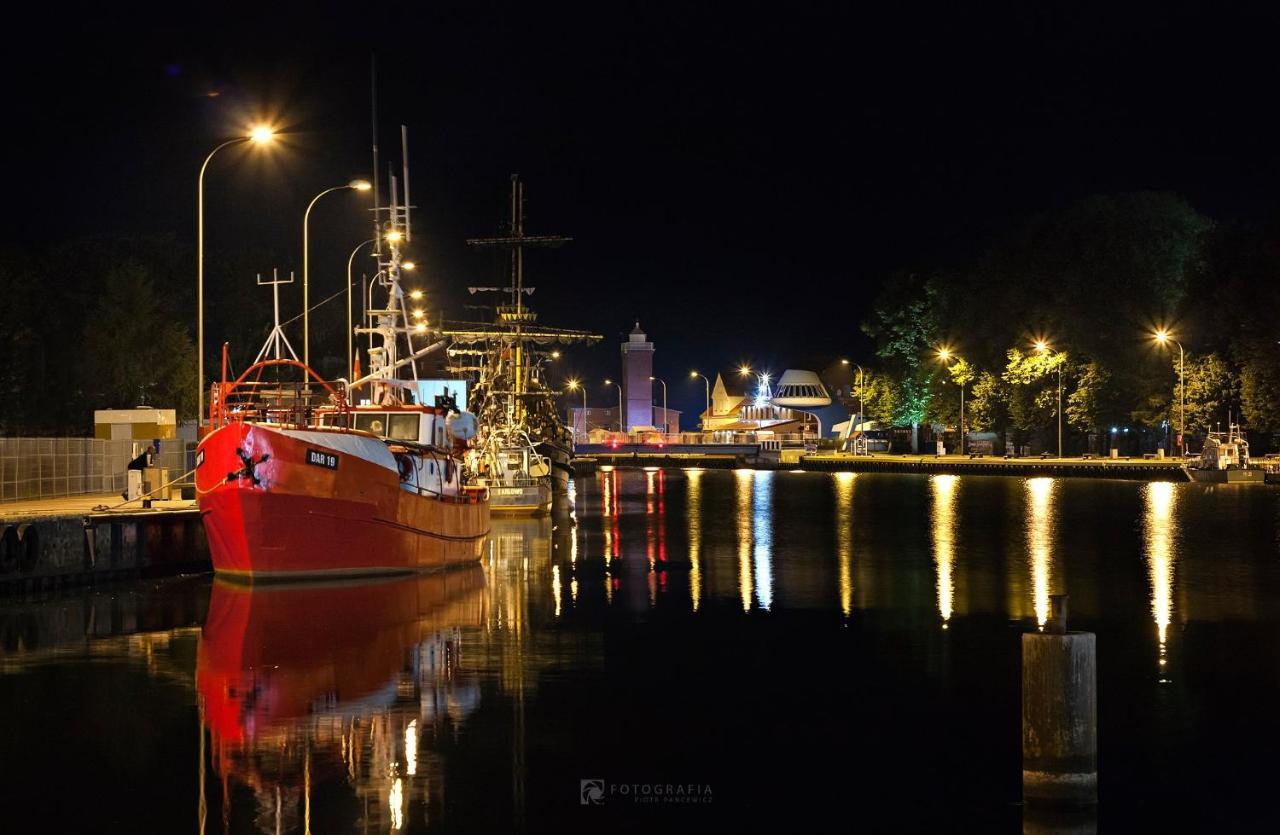 Отель Amber Port Дарлувко Экстерьер фото