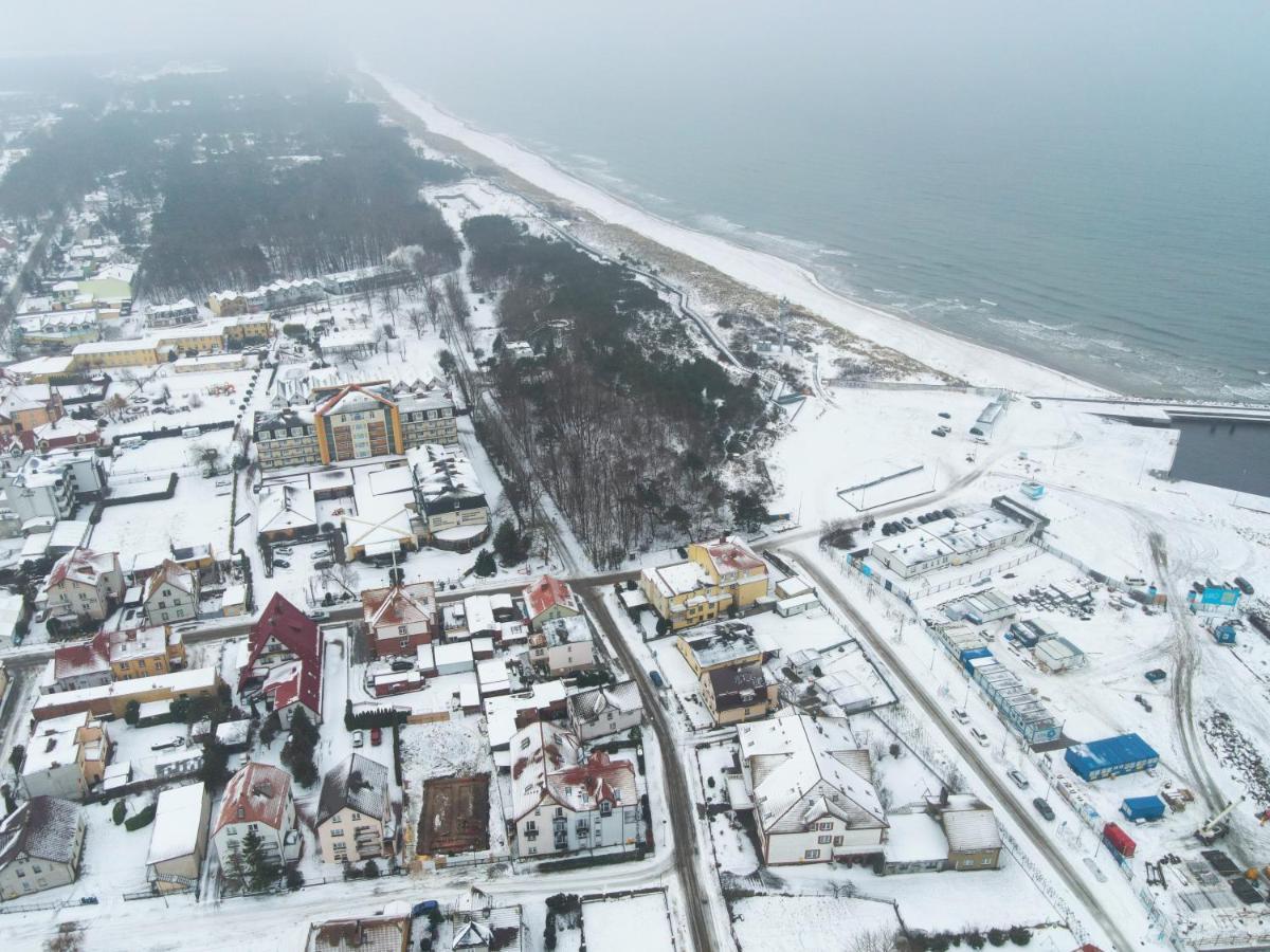 Отель Amber Port Дарлувко Экстерьер фото