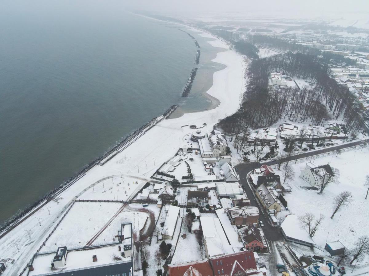 Отель Amber Port Дарлувко Экстерьер фото